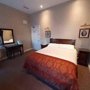 Jbs Bar & Guest Accommodation